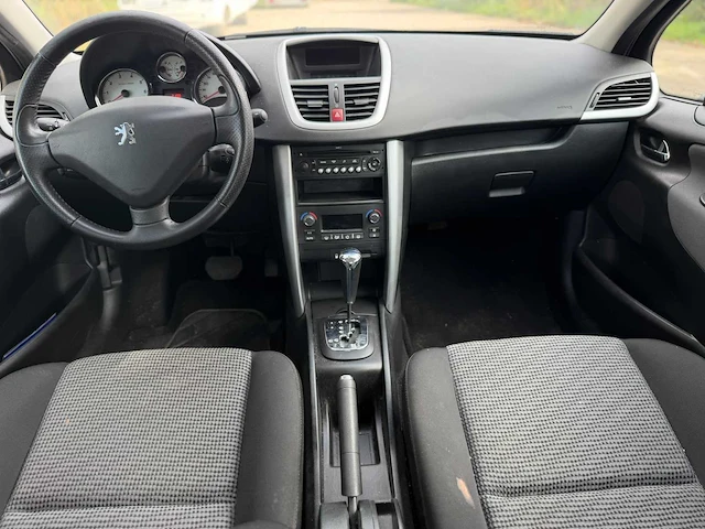 Peugeot - 2009 - 207 - 207 - personenauto - afbeelding 16 van  31