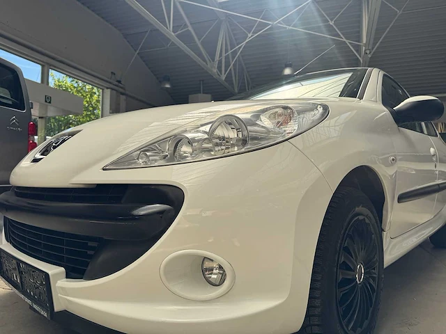 Peugeot - 2010 - 206+ - 206 - personenauto - afbeelding 3 van  24