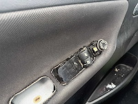 Peugeot - 2010 - 207 cabrio - cabrio - personenauto - afbeelding 8 van  19