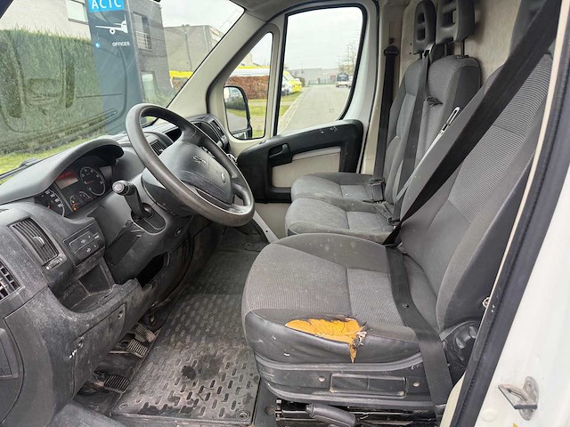 Peugeot - 2012 - boxer - bestelwagen - personenauto - afbeelding 2 van  35