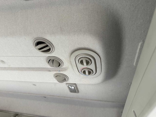 Peugeot - 2012 - boxer - rolstoelvervoer - personenauto - afbeelding 26 van  33