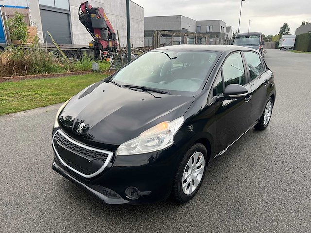 Peugeot - 2013 - 208 - personenauto - afbeelding 18 van  24