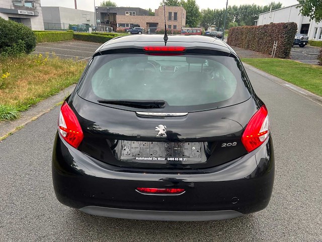 Peugeot - 2013 - 208 - personenauto - afbeelding 4 van  24