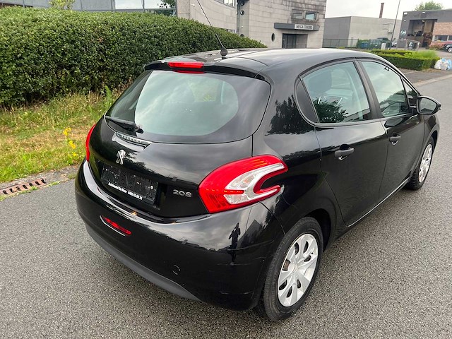Peugeot - 2013 - 208 - personenauto - afbeelding 23 van  24