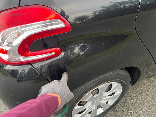 Peugeot - 2013 - 208 - personenauto - afbeelding 5 van  16