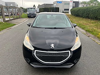 Peugeot - 2013 - 208 - personenauto - afbeelding 14 van  16