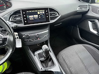 Peugeot - 2014 - 308 - personenauto - afbeelding 19 van  28
