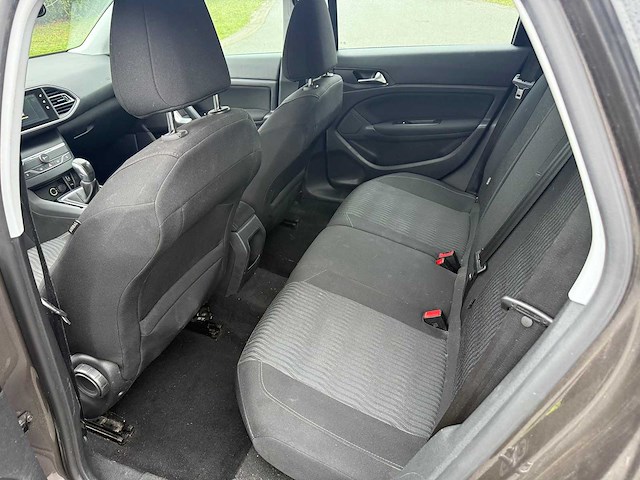 Peugeot - 2014 - 308 - personenauto - afbeelding 14 van  28