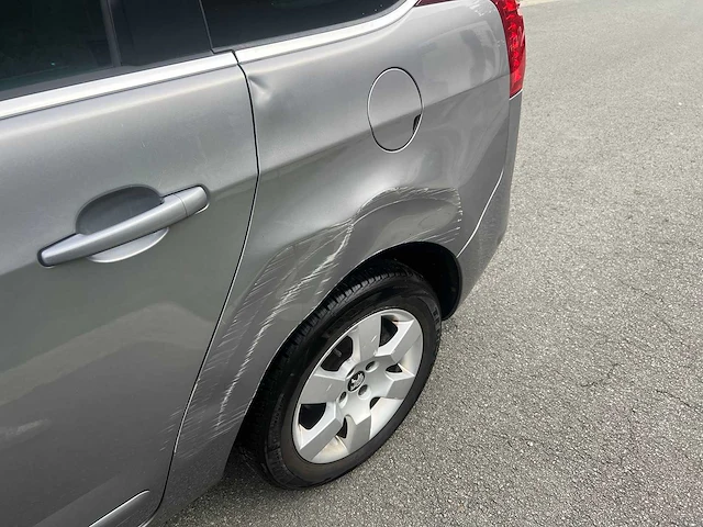 Peugeot - 2014 - 5008 - - personenauto - afbeelding 16 van  38