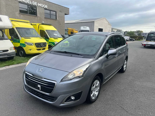 Peugeot - 2014 - 5008 - - personenauto - afbeelding 4 van  38