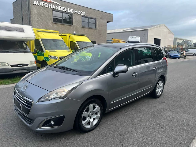 Peugeot - 2014 - 5008 - - personenauto - afbeelding 8 van  38