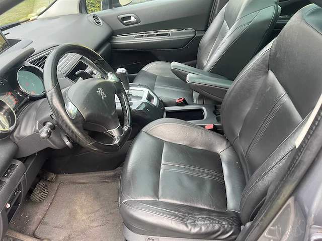 Peugeot - 2014 - 5008 - - personenauto - afbeelding 28 van  38