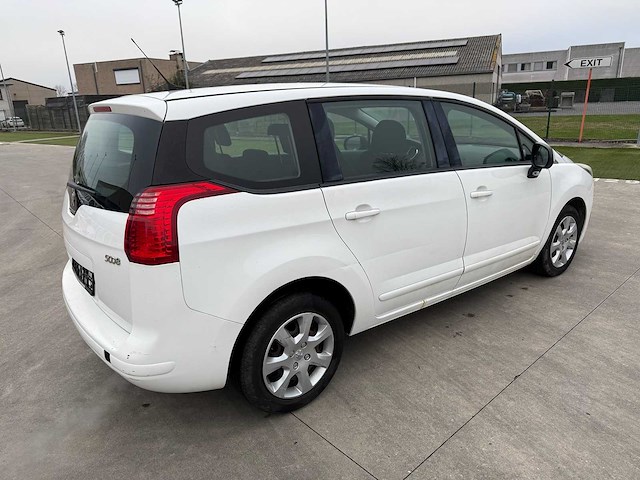 Peugeot - 2014 - 5008 - personenauto - afbeelding 8 van  29