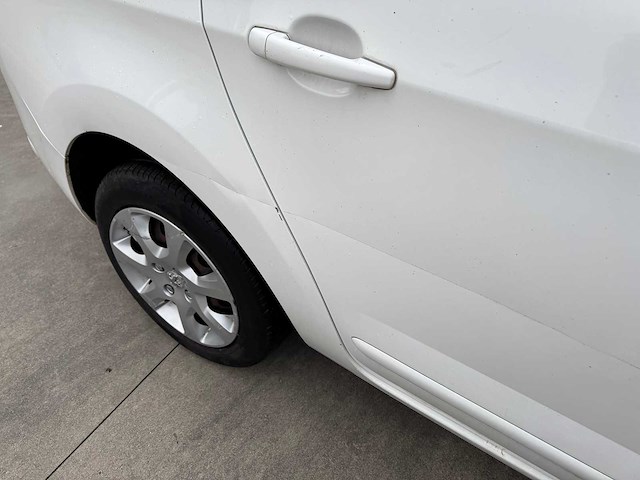 Peugeot - 2014 - 5008 - personenauto - afbeelding 14 van  29