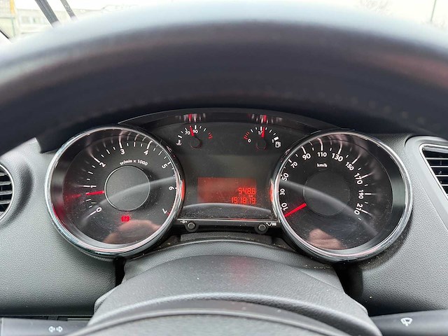 Peugeot - 2014 - 5008 - personenauto - afbeelding 19 van  29