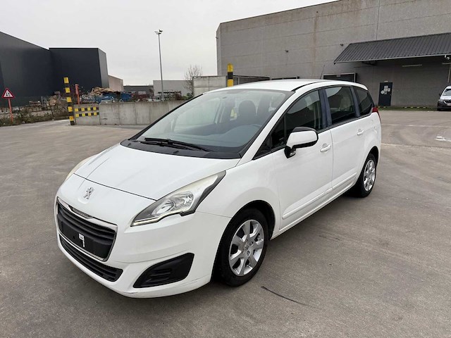 Peugeot - 2014 - 5008 - personenauto - afbeelding 23 van  29