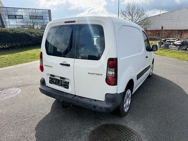Peugeot - 2014 - partner - bestelwagen - personenauto - afbeelding 10 van  26