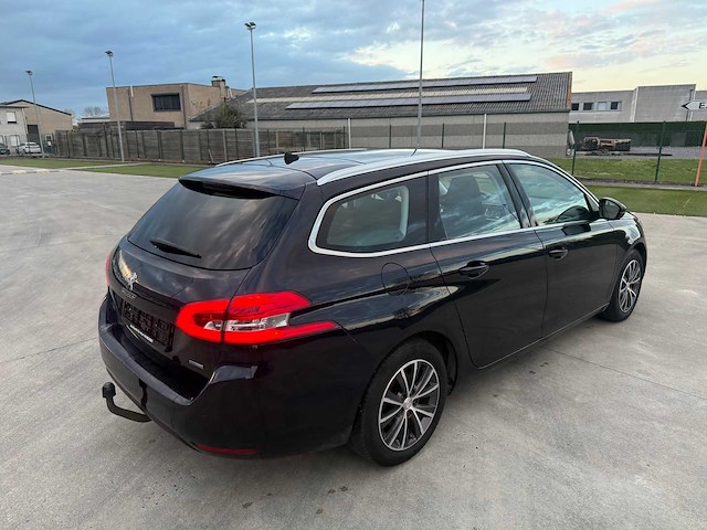 Peugeot - 2016 - 308 - personenauto - afbeelding 2 van  25