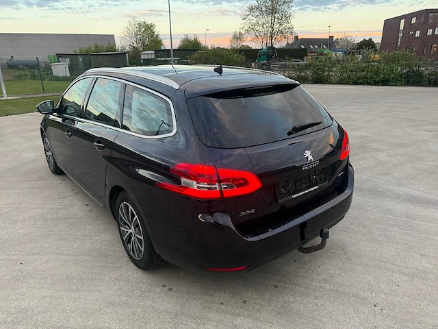 Peugeot - 2016 - 308 - personenauto - afbeelding 8 van  25