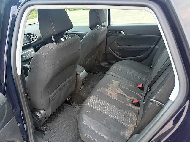 Peugeot - 2016 - 308 - personenauto - afbeelding 9 van  25