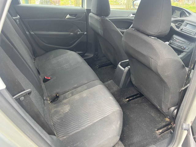 Peugeot - 2016 - 308 - personenauto - afbeelding 15 van  31
