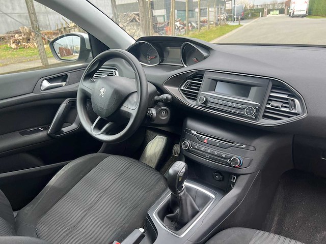 Peugeot - 2016 - 308 - personenauto - afbeelding 25 van  31