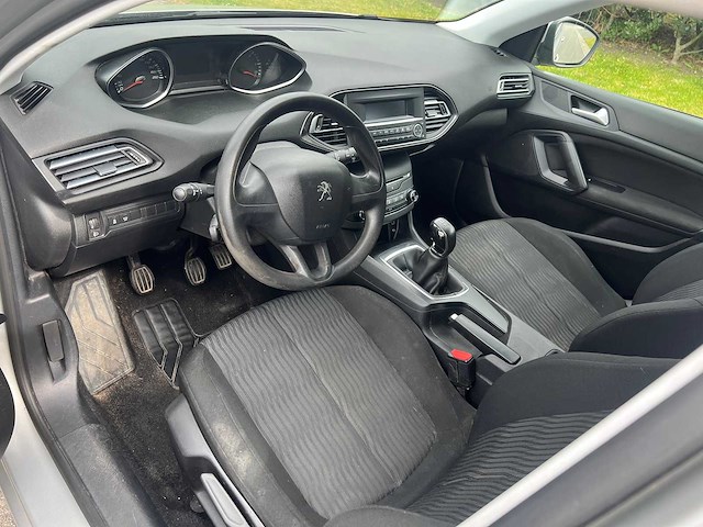 Peugeot - 2016 - 308 - personenauto - afbeelding 24 van  31