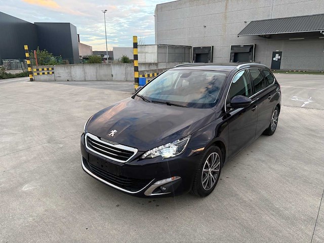 Peugeot - 2016 - 308 - personenauto - afbeelding 9 van  13