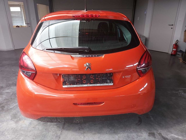 Peugeot - 2018 - 208 - 5 deurs - personenauto - afbeelding 13 van  16