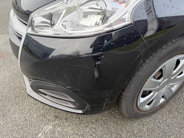 Peugeot - 2018 - 208 - personenauto - afbeelding 6 van  22