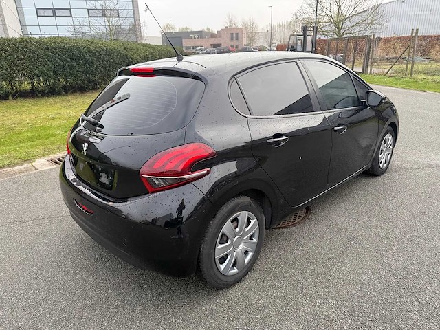 Peugeot - 2018 - 208 - personenauto - afbeelding 20 van  22
