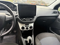 Peugeot - 2018 - 208 - personenauto - afbeelding 9 van  22