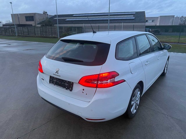 Peugeot - 2018 - 308 sw - personenwagen - personenauto - afbeelding 2 van  23