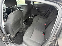 Peugeot - 2019 - 208 - signature - personenauto - afbeelding 13 van  28