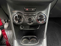 Peugeot - 2019 - 208 - signature - personenauto - afbeelding 16 van  28