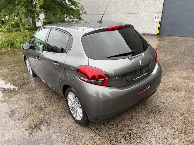 Peugeot - 2019 - 208 - signature - personenauto - afbeelding 23 van  28