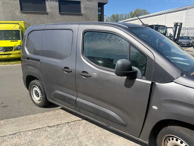 Peugeot - 2020 - partner - bestelwagen - personenauto - afbeelding 16 van  20