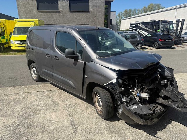 Peugeot - 2020 - partner - bestelwagen - personenauto - afbeelding 11 van  17