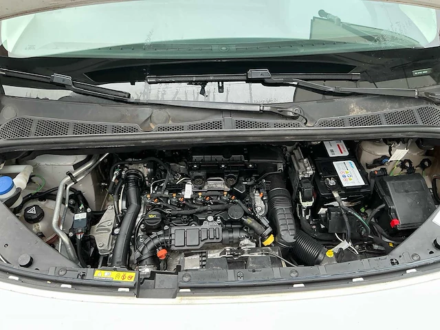 Peugeot - 2021 - partner - e - personenauto - afbeelding 16 van  27