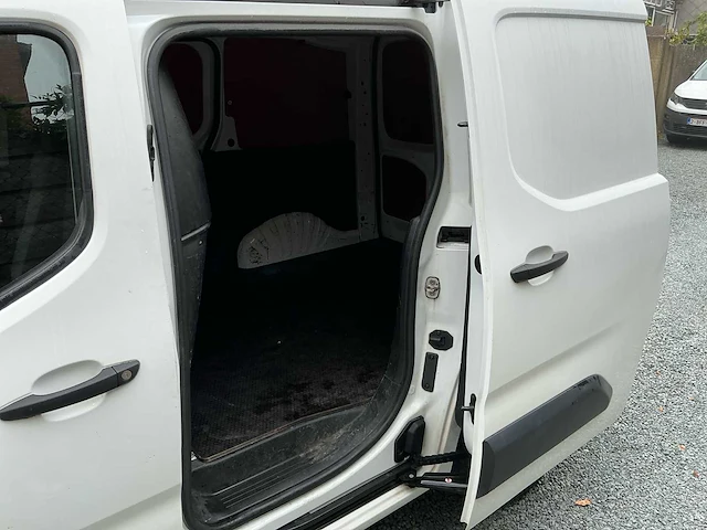 Peugeot - 2021 - partner - e - personenauto - afbeelding 7 van  30