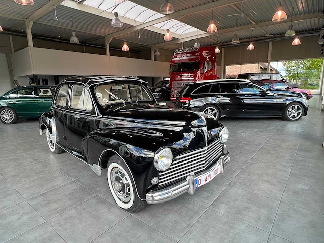 Peugeot - 203c - oldtimer - afbeelding 13 van  18