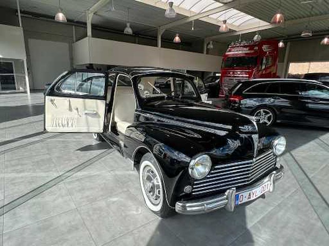 Peugeot - 203c - oldtimer - afbeelding 5 van  18