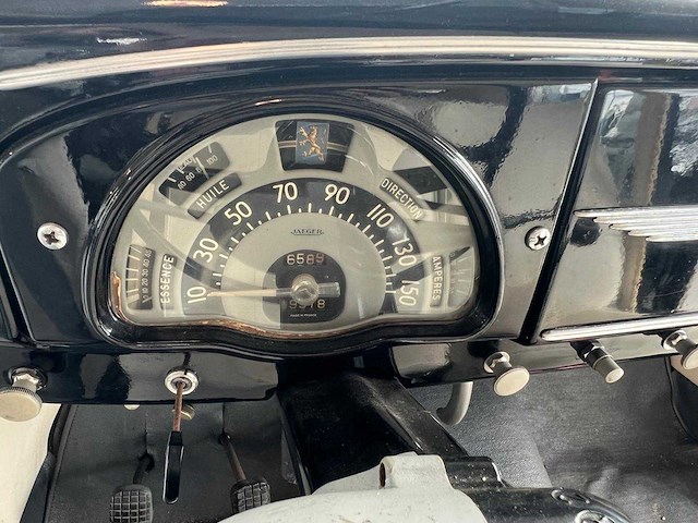Peugeot - 203c - oldtimer - afbeelding 10 van  18