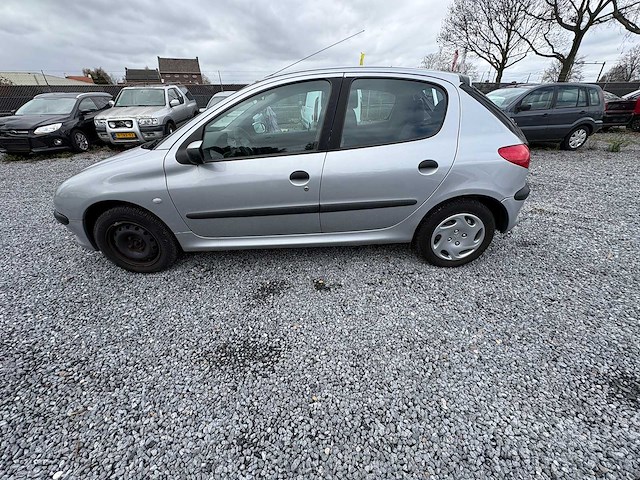 Peugeot - 206 - 1.4 gentry - car - 2000 - afbeelding 5 van  10