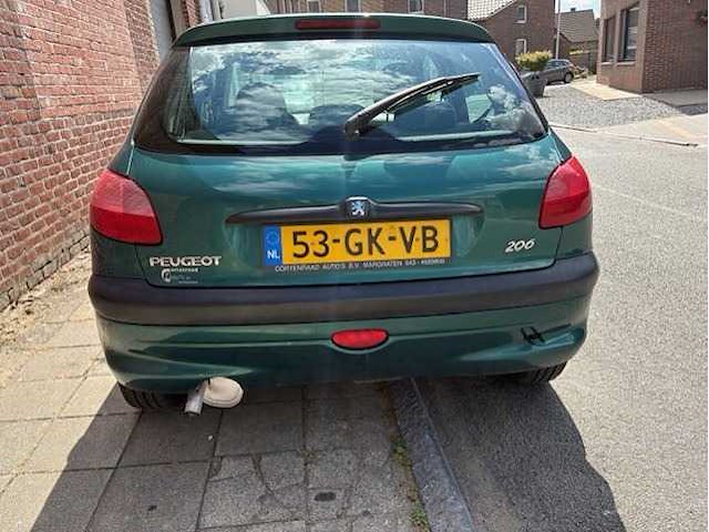 Peugeot - 206 - 1.4 gentry - car - 2001 - afbeelding 12 van  18