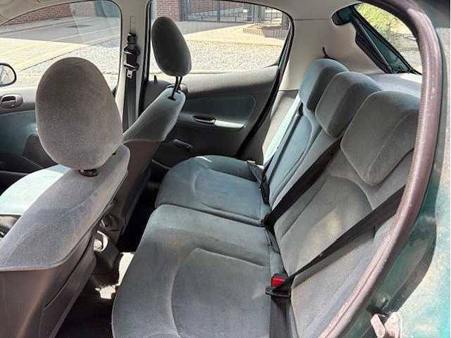 Peugeot - 206 - 1.4 gentry - car - 2001 - afbeelding 14 van  18