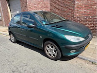 Peugeot - 206 - 1.4 gentry - car - 2001 - afbeelding 12 van  15