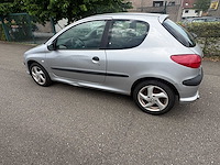 Peugeot - 206 - 1.6-16v xs - car - 2001 - afbeelding 2 van  14