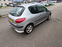 Peugeot - 206 - 1.6-16v xs - car - 2001 - afbeelding 4 van  14