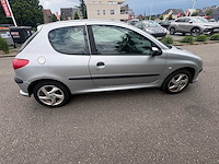 Peugeot - 206 - 1.6-16v xs - car - 2001 - afbeelding 2 van  7